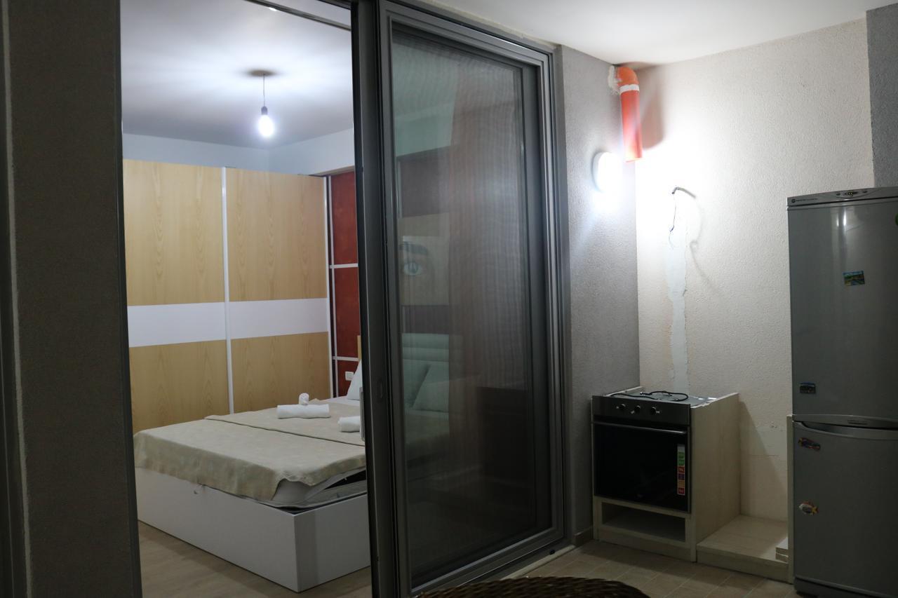 St Beach House Appartement Vlorë Buitenkant foto